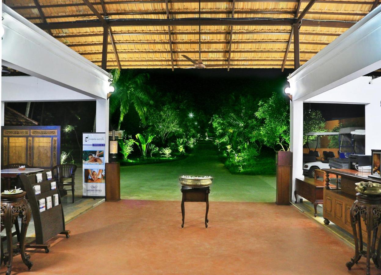 Estuary Sarovar Premiere Poovar Island Exterior photo